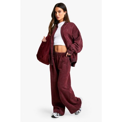 Chándal Petite De Pernera Recta Con Pantalón Deportivo Y Chaqueta Bomber Desteñida Con Cremallera - boohoo - Modalova