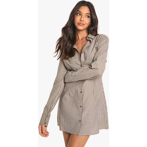 Vestito camicia sagomato con coulisse in vita - boohoo - Modalova