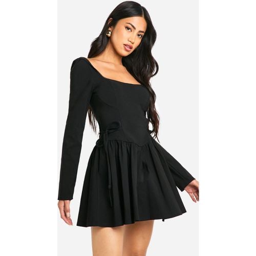 Vestido Mini Skater De Manga Larga Con Atadura En La Cintura - boohoo - Modalova