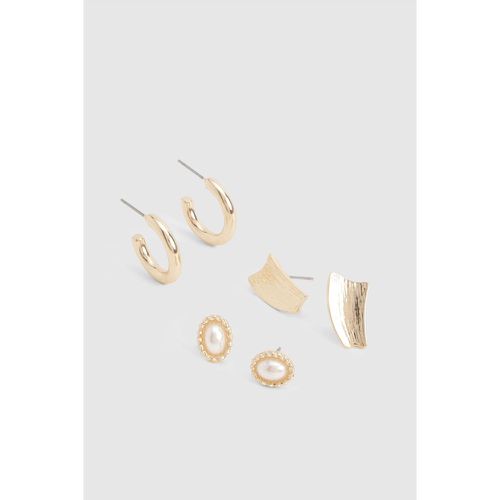 Pack De 3 Pendientes Dorados Con Perlas - boohoo - Modalova