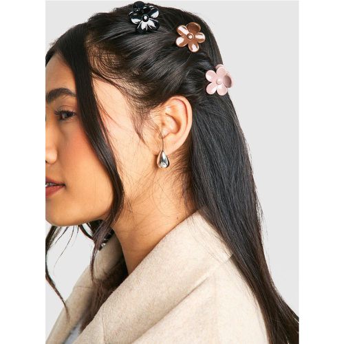 Mini fermagli per capelli a fiori tono su tono - set di 3 paia - boohoo - Modalova