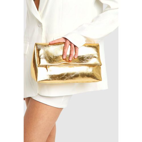 Pochette grande metallizzata con tasche ripiegate - boohoo - Modalova