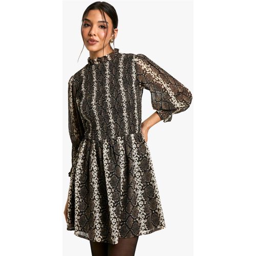 Vestido Holgado Fruncido Con Estampado De Serpiente - boohoo - Modalova