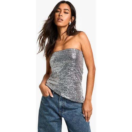 Top a fascia con paillettes e fondo asimmetrico - boohoo - Modalova