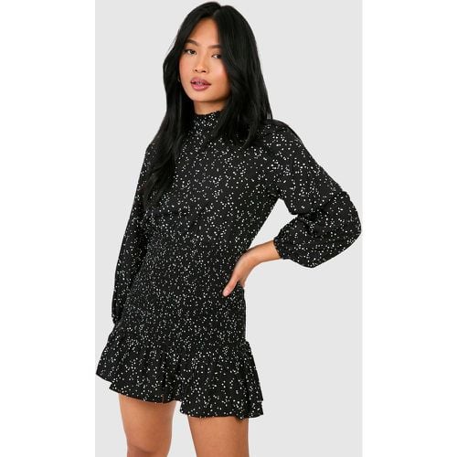 Vestido Petite De Lunares Fruncido Con Cuello Alto Y Volante - boohoo - Modalova