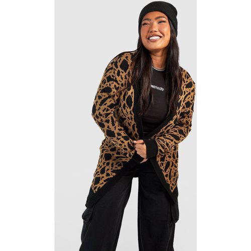 Cardigan Plus Size in jacquard con stampa animalier - boohoo - Modalova