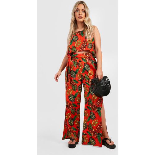 Conjunto Coordinado Plus De Top Y Pantalón Con Atadura En La Cintura Y Estampado De Palmeras - boohoo - Modalova