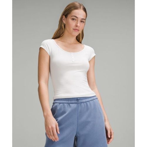 – Henley T-Shirt mit Kappenärmeln für Frauen – Größe L - lululemon - Modalova