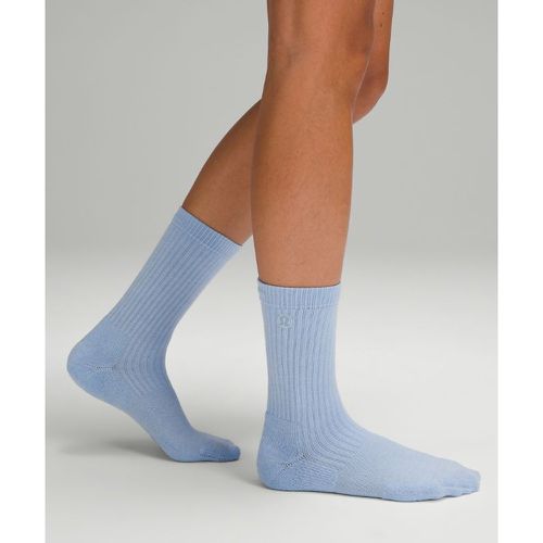 – Daily Stride Comfort Crew-Socken Logo für Frauen – Blau/Pastel – Größe L - lululemon - Modalova