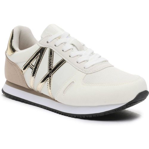 Sneakers - XDX031 XV137 S934 Beige+Gold - Armani Exchange - Modalova
