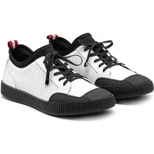 Sneakers - Savo 51580-01-B6 Czarny - Kazar - Modalova