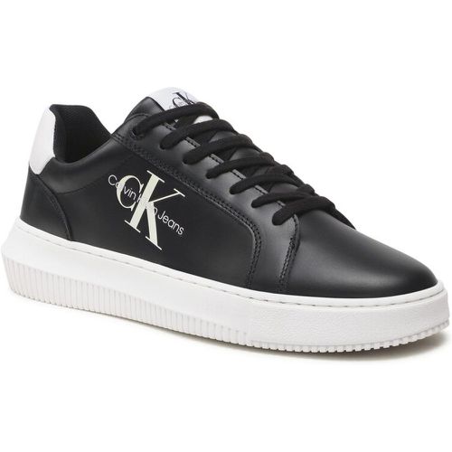 Sneakers - Chunky Cupsole Monologo YM0YM00681 Black/White 0GJ - Calvin Klein Jeans - Modalova