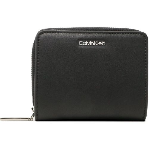 Portafoglio piccolo da donna Ck Must Z/A Walle W/Flap Md K60K610300 - Calvin Klein - Modalova