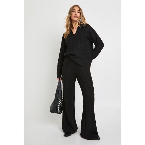 Conjunto Coordinado De Pantalón De Pernera Ancha Y Jersey De Punto En Ochos Suave Con Cuello De Polo - boohoo - Modalova