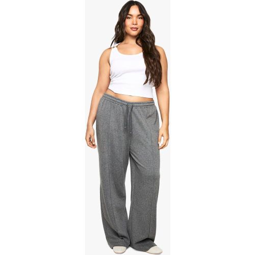 Pantalón Plus De Pernera Ancha Con Raya Diplomática, Alforza Y Cordón Elástico - boohoo - Modalova