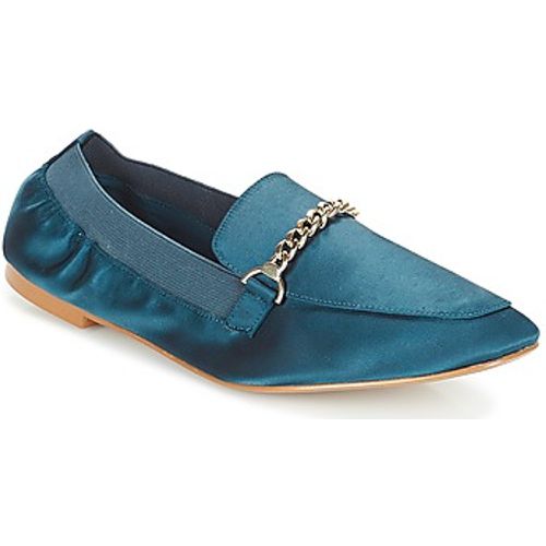 AMULETTE women's Loafers / Casual Shoes in - André - Modalova