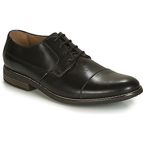 Becken Cap men's Casual Shoes in - Clarks - Modalova