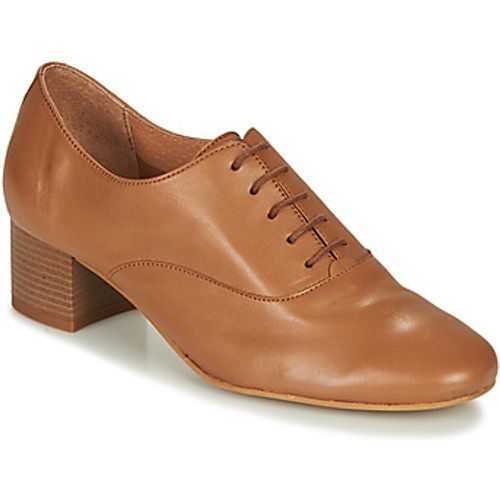 CASSIDY women's Casual Shoes in - André - Modalova