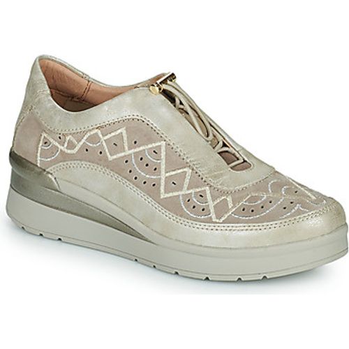 CREAM 38 women's Shoes (Trainers) in - Stonefly - Modalova