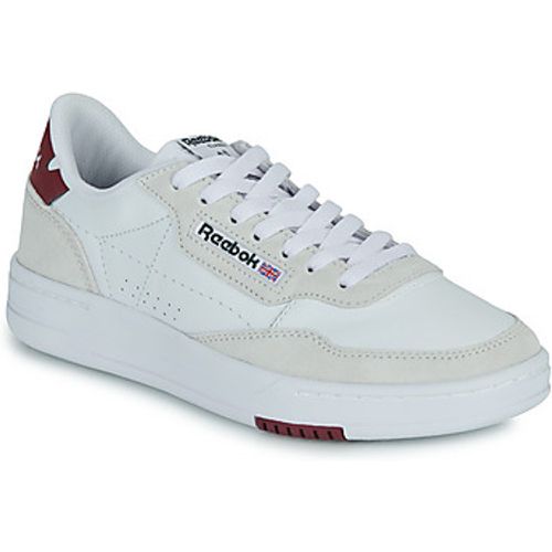 COURT PEAK women's Shoes (Trainers) in - Reebok Classic - Modalova