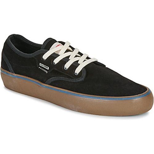 MOTLEY II men's Shoes (Trainers) in - Globe - Modalova