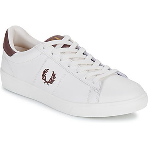 SPENCER LEATHER men's Shoes (Trainers) in - Fred Perry - Modalova