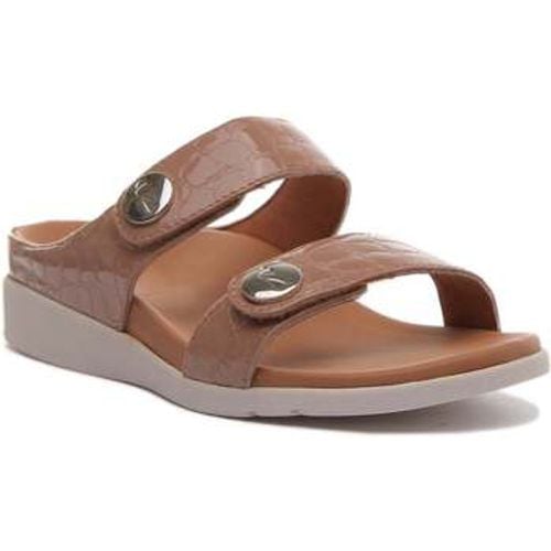 Clara women's Sandals in - Strive - Modalova