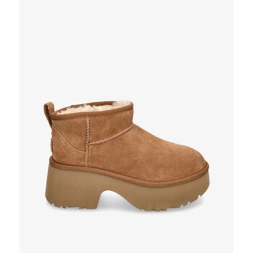 Stiefeletten CLASSIC ULTRA MINI NEW HIGHTS - Ugg - Modalova