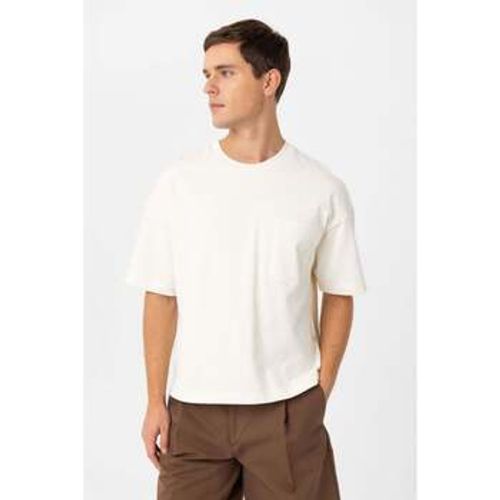 T-Shirts & Poloshirts Akihiko Chest Pocket Cotton Crewneck T-Shirt - Antioch - Modalova