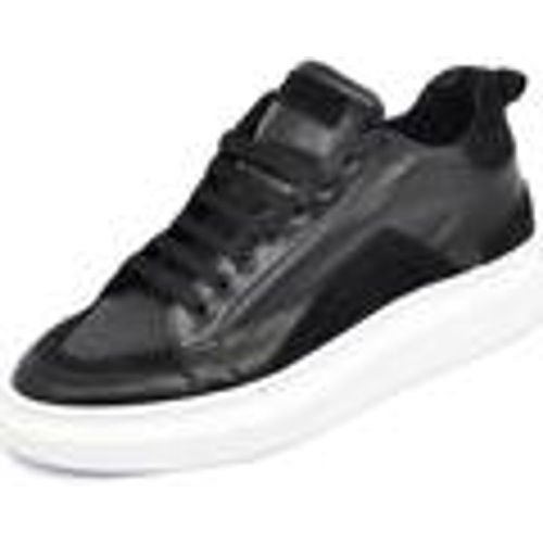 Sneakers Sneakers bassa uomo in vera pelle nera e riporti camoscio - Malu Shoes - Modalova