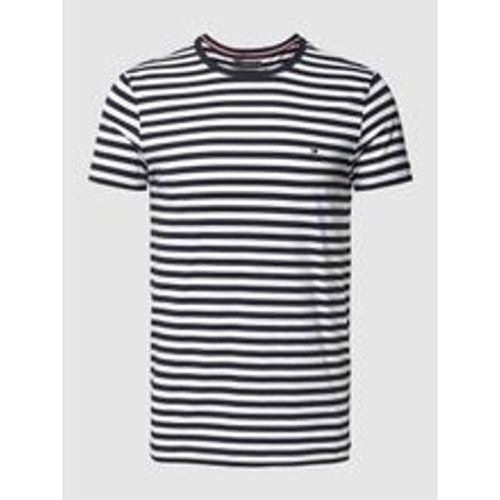 Slim Fit T-Shirt mit Logo-Stitching - Tommy Hilfiger - Modalova