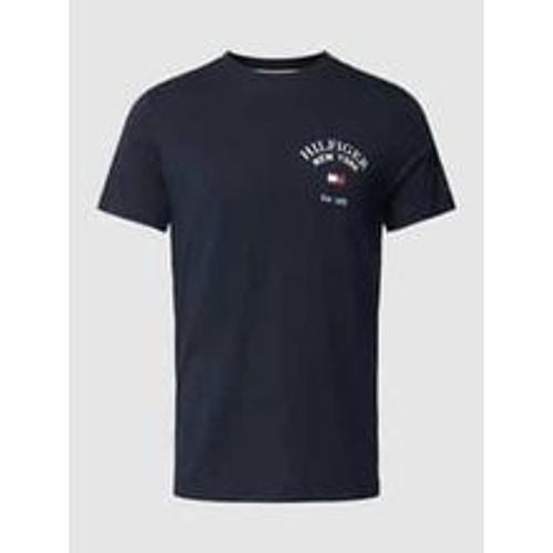 T-Shirt mit Label-Print - Tommy Hilfiger - Modalova