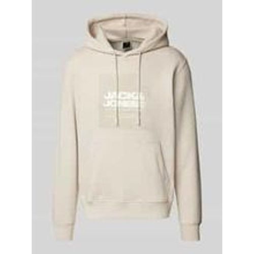 Comfort Fit Hoodie aus Baumwoll-Mix mit gummiertem Print Modell 'AERO' - jack & jones - Modalova