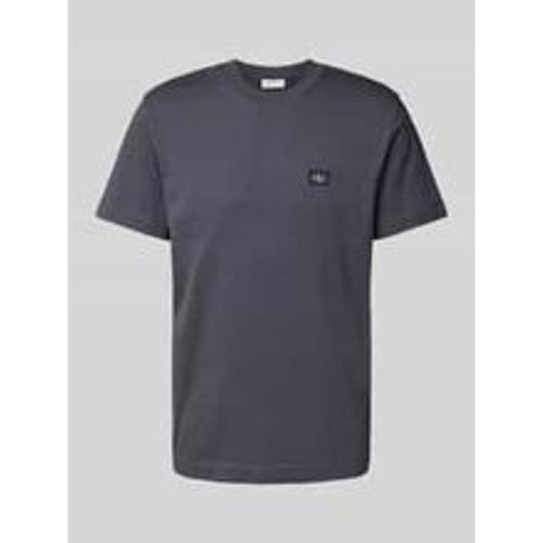 Regular Fit T-Shirt mit Label-Patch - Calvin Klein - Modalova