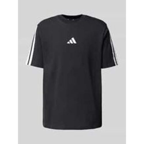 T-Shirt mit Logo-Stitching - adidas Sportswear - Modalova