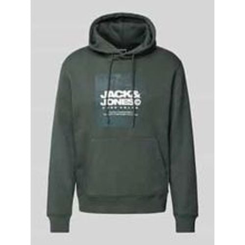 Comfort Fit Hoodie aus Baumwoll-Mix mit gummiertem Print Modell 'AERO' - jack & jones - Modalova