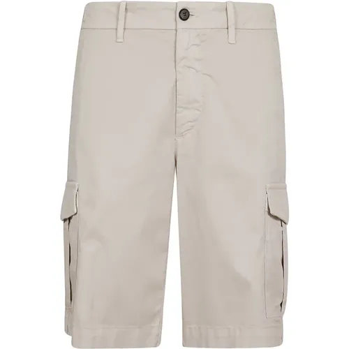 Men's Clothing Shorts 02n Ss24 , male, Sizes: W33 - Eleventy - Modalova