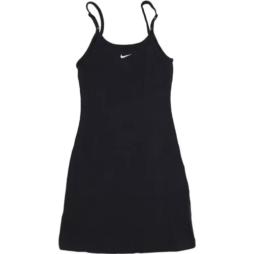 Geripptes Kleid - Sportbekleidung Essentials - Nike - Modalova