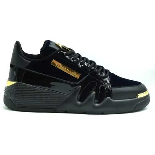 Luxury Men's Sneakers , male, Sizes: 5 UK, 6 UK, 7 UK, 8 UK, 3 UK, 10 UK - giuseppe zanotti - Modalova