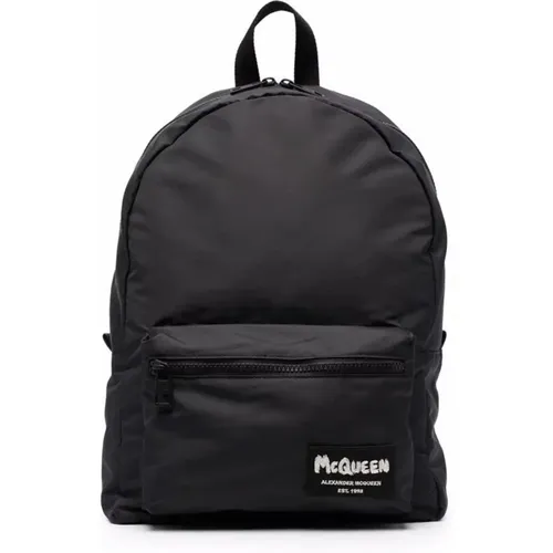 Bold Statement Bucket Backpack Backpack , male, Sizes: ONE SIZE - alexander mcqueen - Modalova