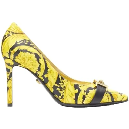 Pre-owned Leather heels , female, Sizes: 3 1/2 UK - Versace Pre-owned - Modalova