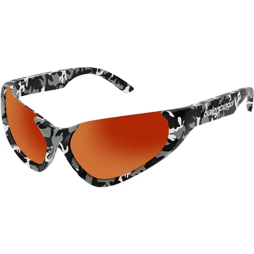 Sunglasses Bb0202S , male, Sizes: 64 MM - Balenciaga - Modalova