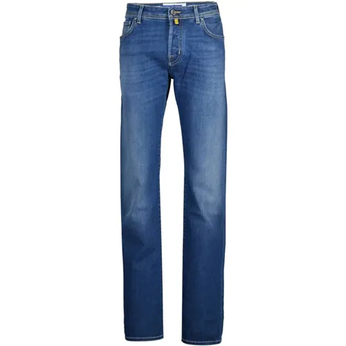 Upgrade Your Denim Collection with These Men`s Straight Jeans , male, Sizes: W38, W35, W34, W37 - Jacob Cohën - Modalova