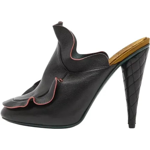 Pre-owned Leather heels , female, Sizes: 7 UK - Fendi Vintage - Modalova