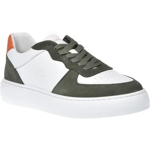 Sneaker in olive green and white suede , male, Sizes: 5 UK, 9 1/2 UK, 8 UK, 11 UK, 6 UK, 8 1/2 UK, 7 1/2 UK, 7 UK, 12 UK, 9 UK, 10 UK - Baldinini - Modalova