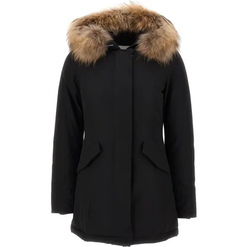 Schwarze Wintermäntel Woolrich - Woolrich - Modalova