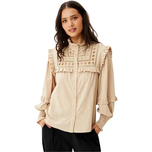 Elegant Fine Shirt with Embroidered Details , female, Sizes: XL, M - IN Front - Modalova