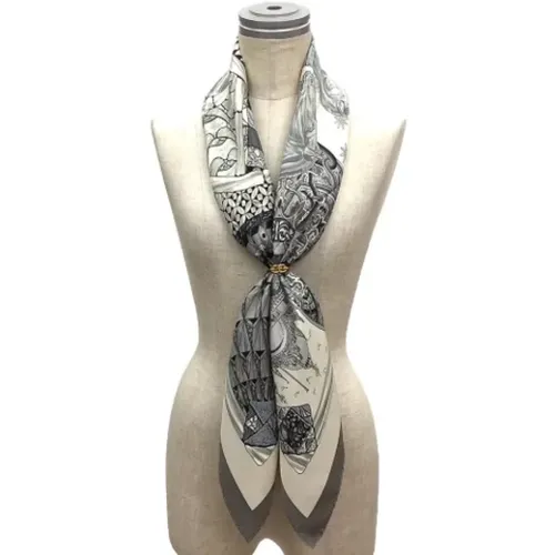 Pre-owned silk Hermès scarf , female, Sizes: ONE SIZE - Hermès Vintage - Modalova
