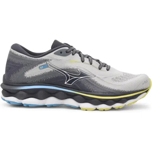 Floating Wave Sky 7 Sneakers , male, Sizes: 8 UK, 10 1/2 UK, 6 1/2 UK, 6 UK, 7 UK, 13 UK, 8 1/2 UK - Mizuno - Modalova