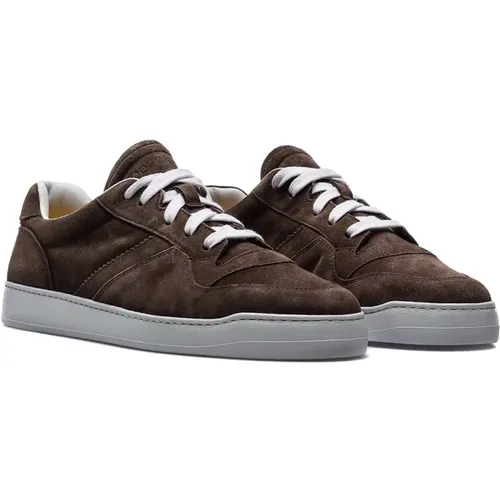 Upgrade Your Sneaker Game with High-Quality Suede Men`s Sneakers , male, Sizes: 6 UK, 10 UK - Doucal's - Modalova